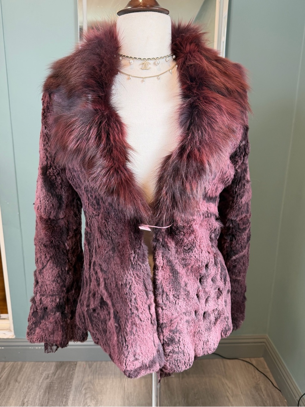 Vintage Burgundy Rabbit Fur Coat Fox Fur Collar Cutout Fitted XS/XXS
